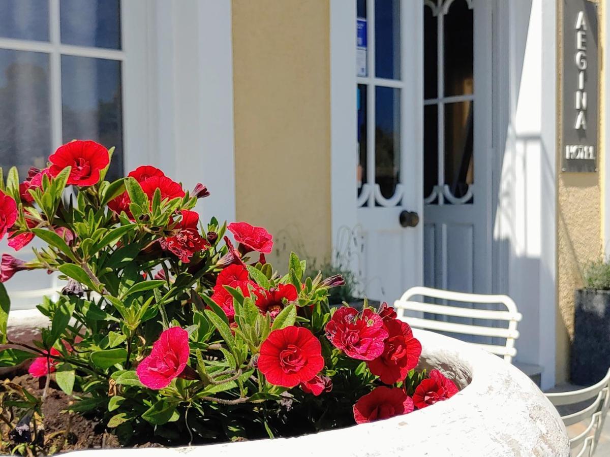 Hotel Aegina Buitenkant foto