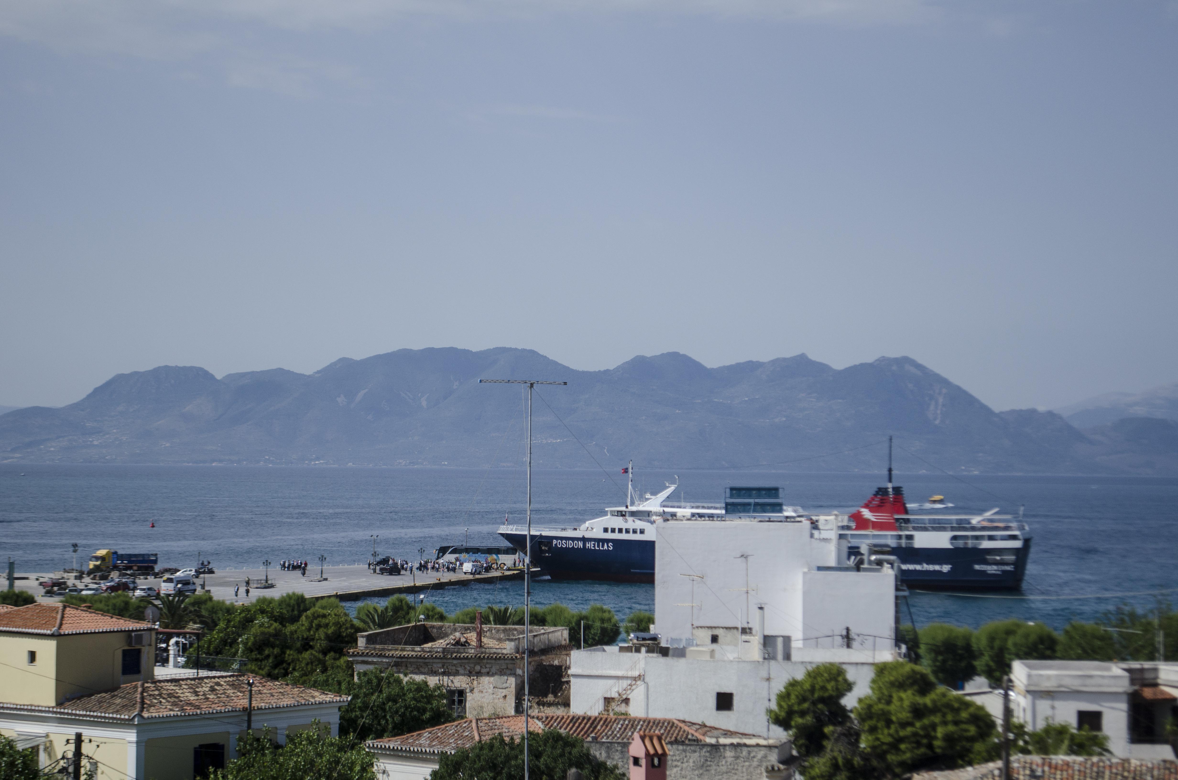 Hotel Aegina Buitenkant foto